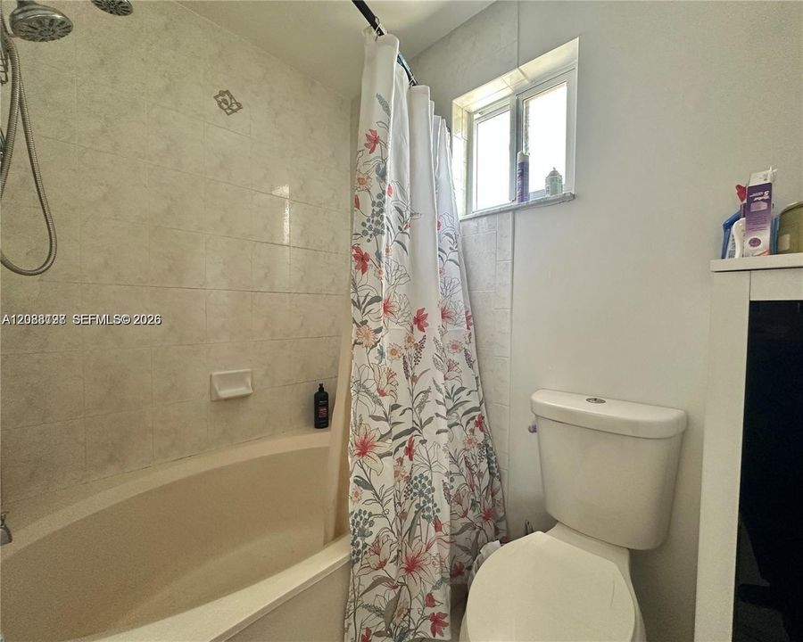 На продажу: $699,000 (4 спален, 3 ванн, 2174 Квадратных фут)