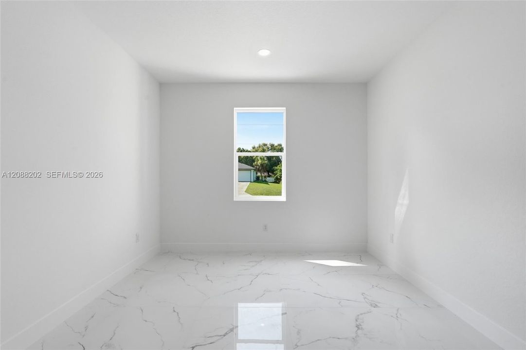 En Venta: $235,000 (3 camas, 2 baños, 0 Pies cuadrados)