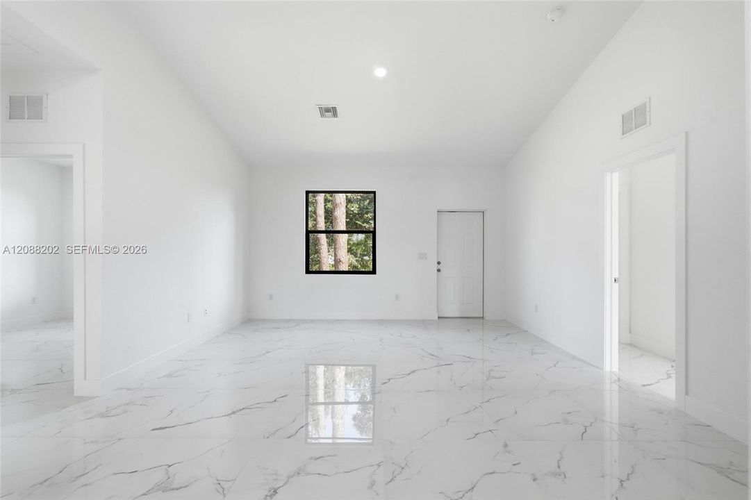 En Venta: $235,000 (3 camas, 2 baños, 0 Pies cuadrados)