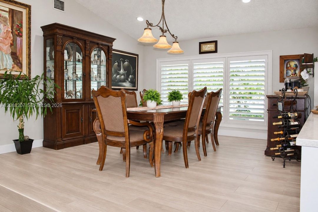 Formal Dining