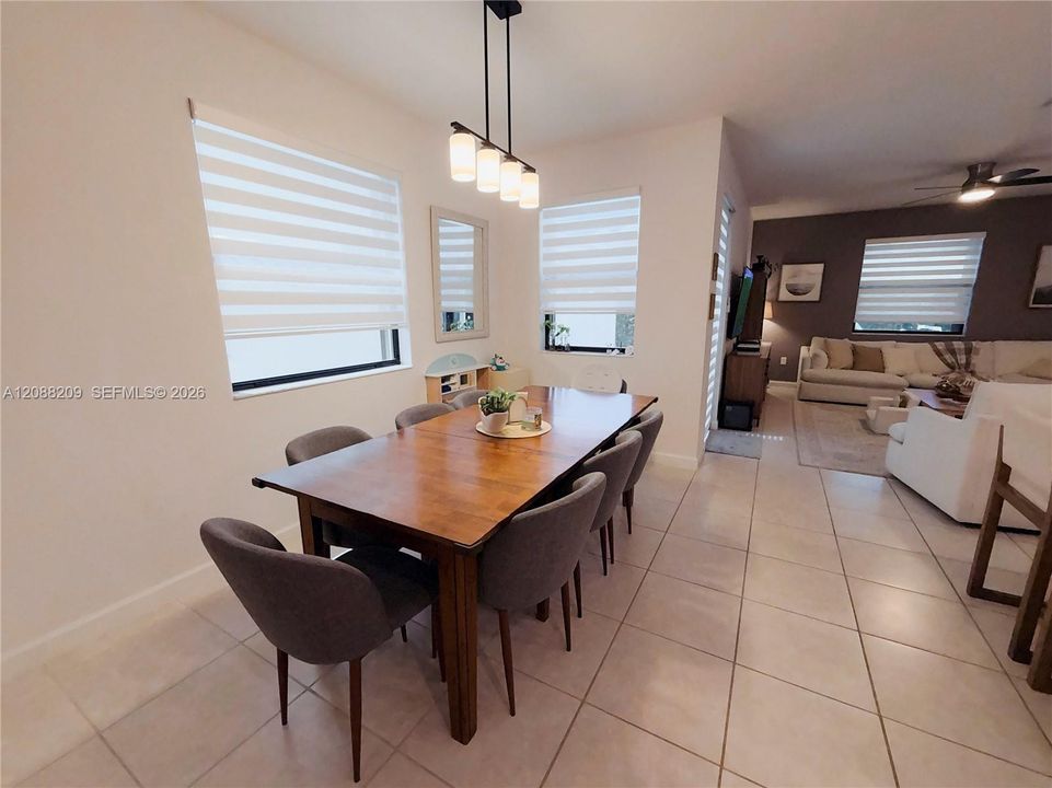 For Sale: $700,000 (3 beds, 2 baths, 1848 Square Feet)