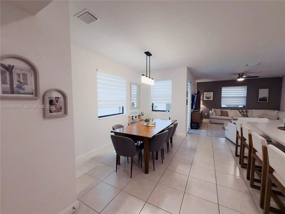 For Sale: $700,000 (3 beds, 2 baths, 1848 Square Feet)