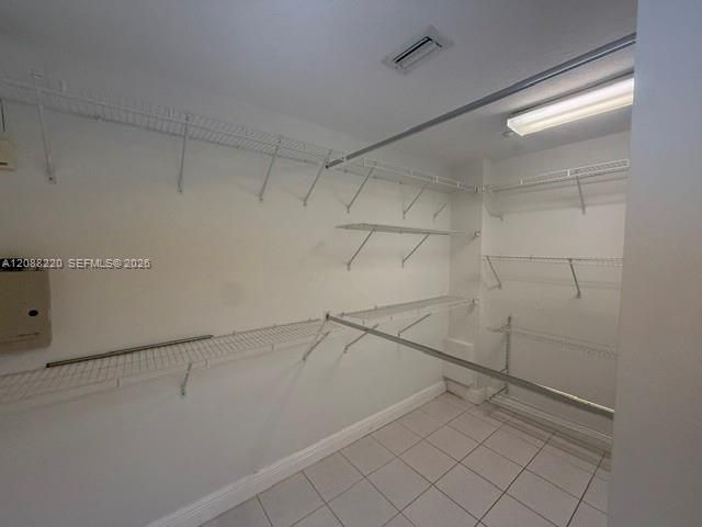 En Venta: $498,000 (2 camas, 2 baños, 1700 Pies cuadrados)