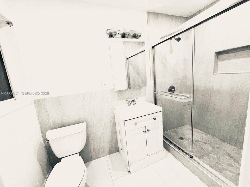 En Renta: $3,385 (3 camas, 2 baños, 1647 Pies cuadrados)