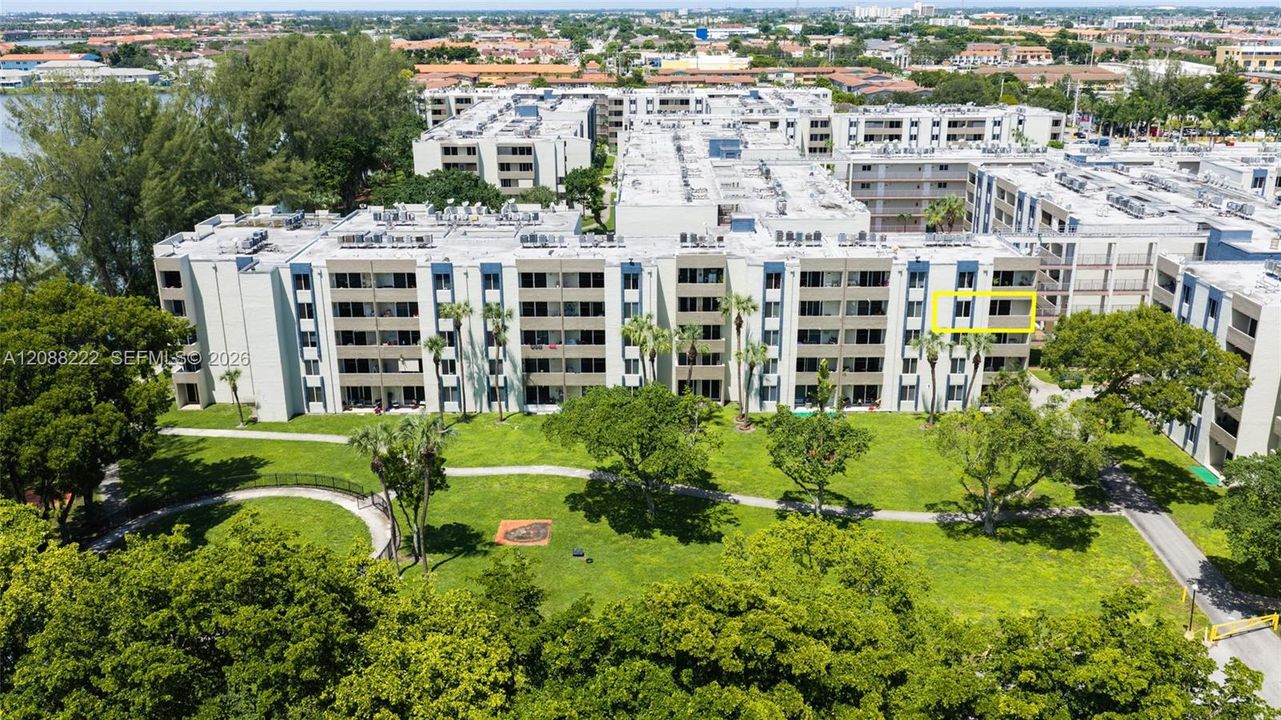 En Venta: $235,000 (2 camas, 2 baños, 960 Pies cuadrados)