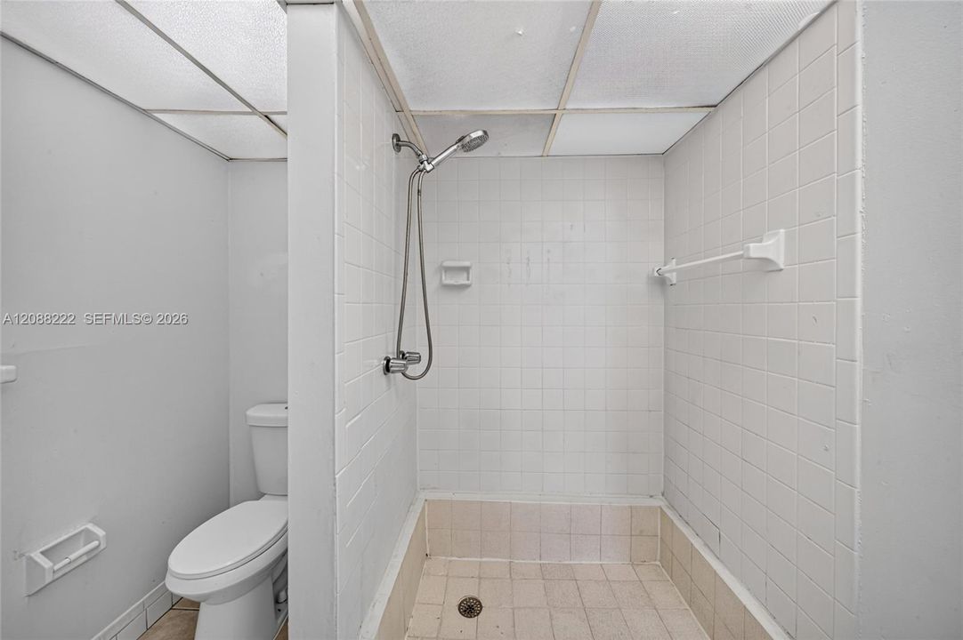 En Venta: $235,000 (2 camas, 2 baños, 960 Pies cuadrados)