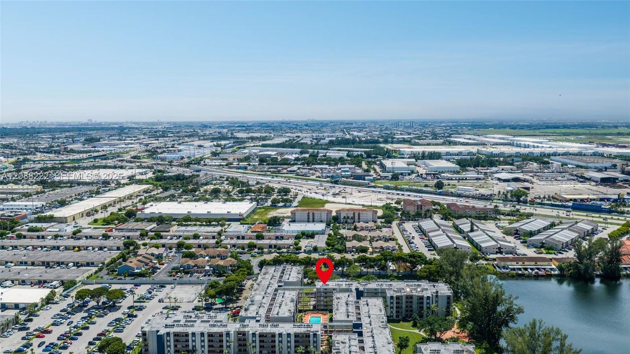 En Venta: $235,000 (2 camas, 2 baños, 960 Pies cuadrados)