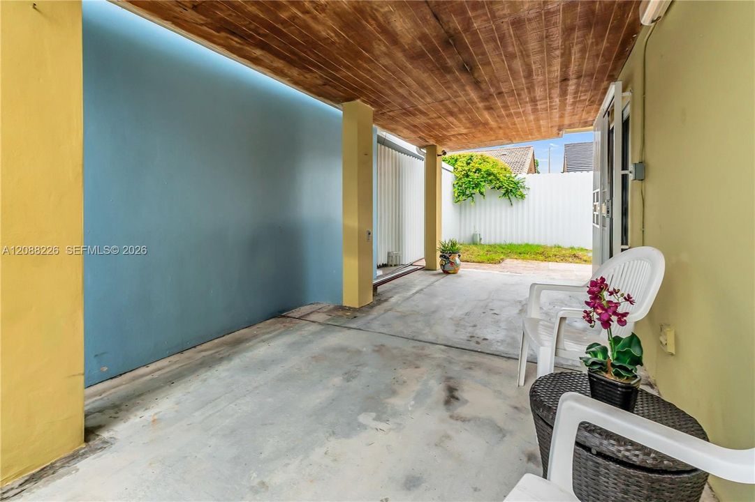For Sale: $630,000 (3 beds, 2 baths, 1747 Square Feet)