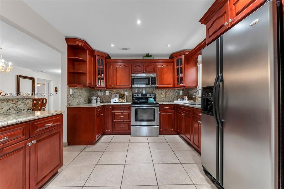 For Sale: $630,000 (3 beds, 2 baths, 1747 Square Feet)