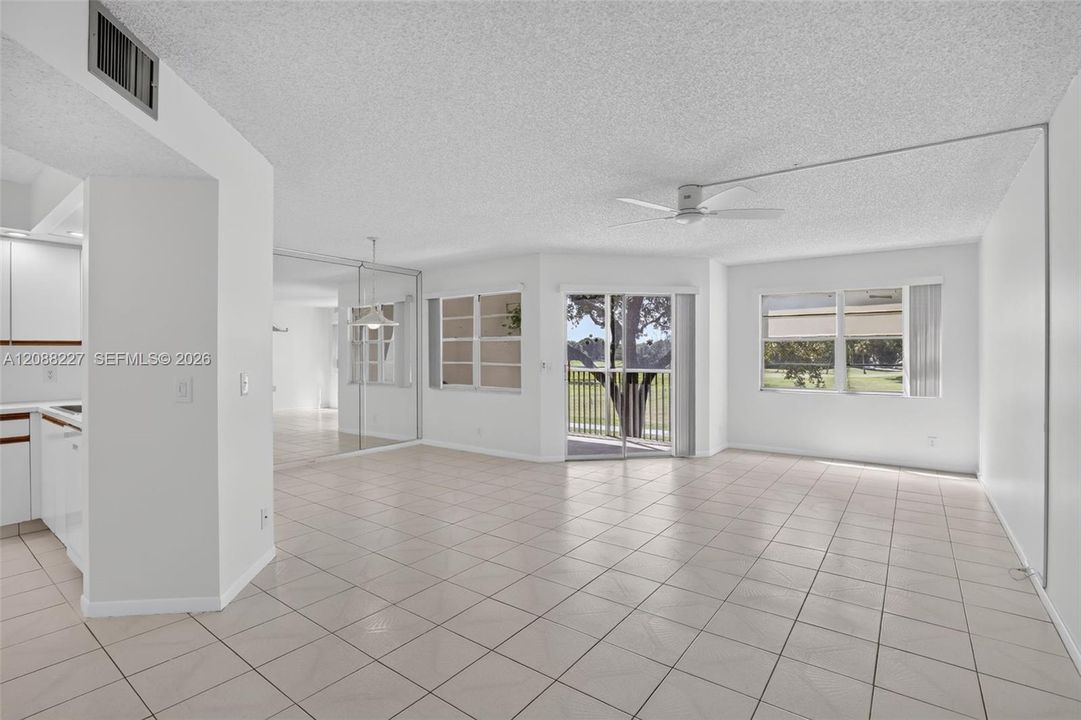 For Rent: $1,800 (1 beds, 1 baths, 1045 Square Feet)