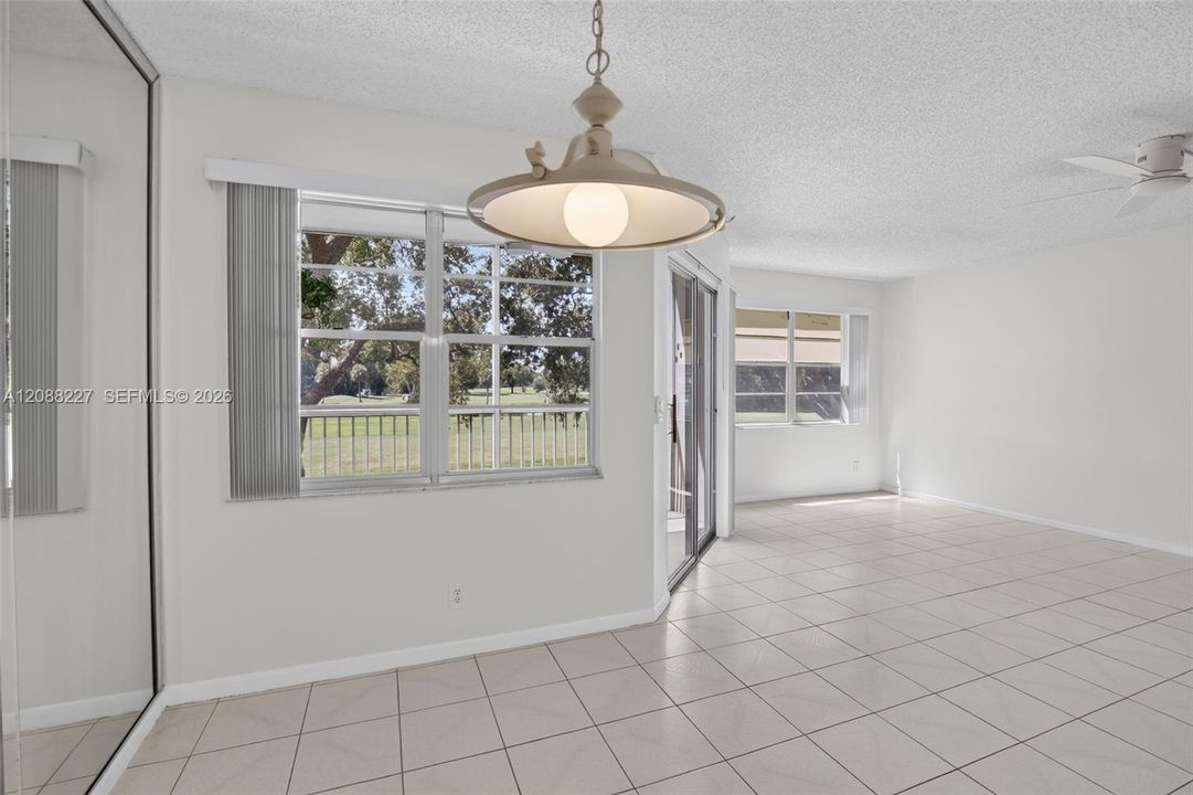 For Rent: $1,800 (1 beds, 1 baths, 1045 Square Feet)