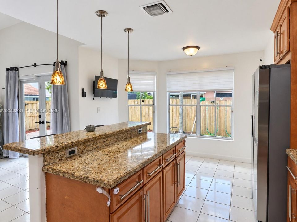 For Sale: $639,900 (3 beds, 2 baths, 1939 Square Feet)