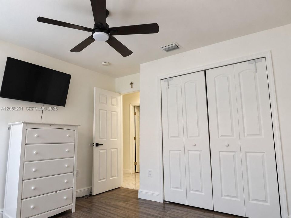 For Sale: $639,900 (3 beds, 2 baths, 1939 Square Feet)
