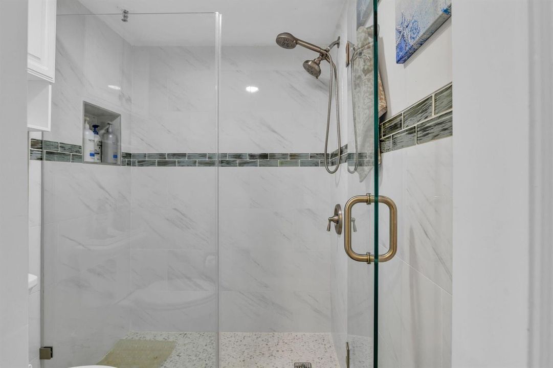 109 Primary shower