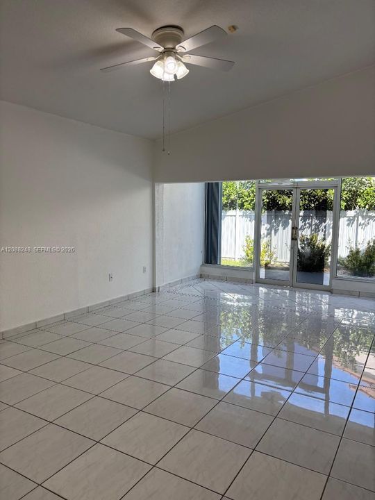 В аренду: $3,900 (4 спален, 2 ванн, 2148 Квадратных фут)