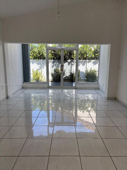 В аренду: $3,900 (4 спален, 2 ванн, 2148 Квадратных фут)