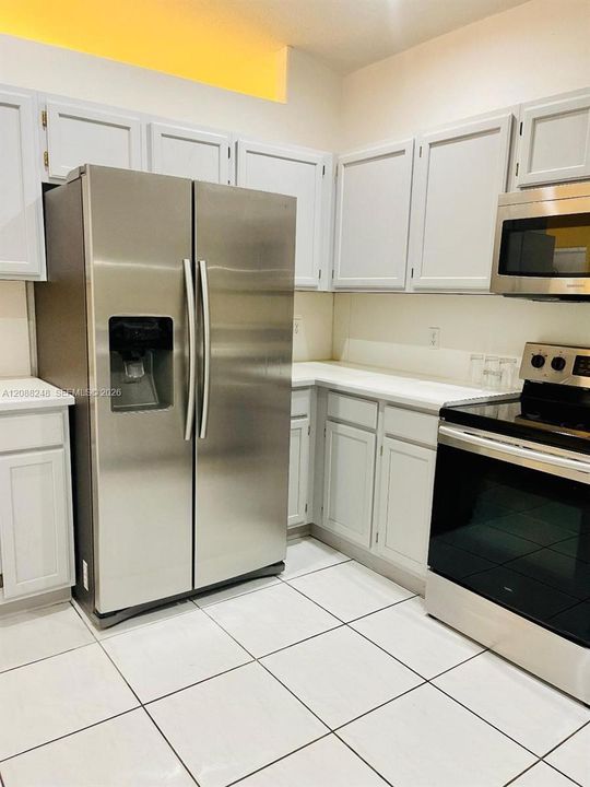 В аренду: $3,900 (4 спален, 2 ванн, 2148 Квадратных фут)