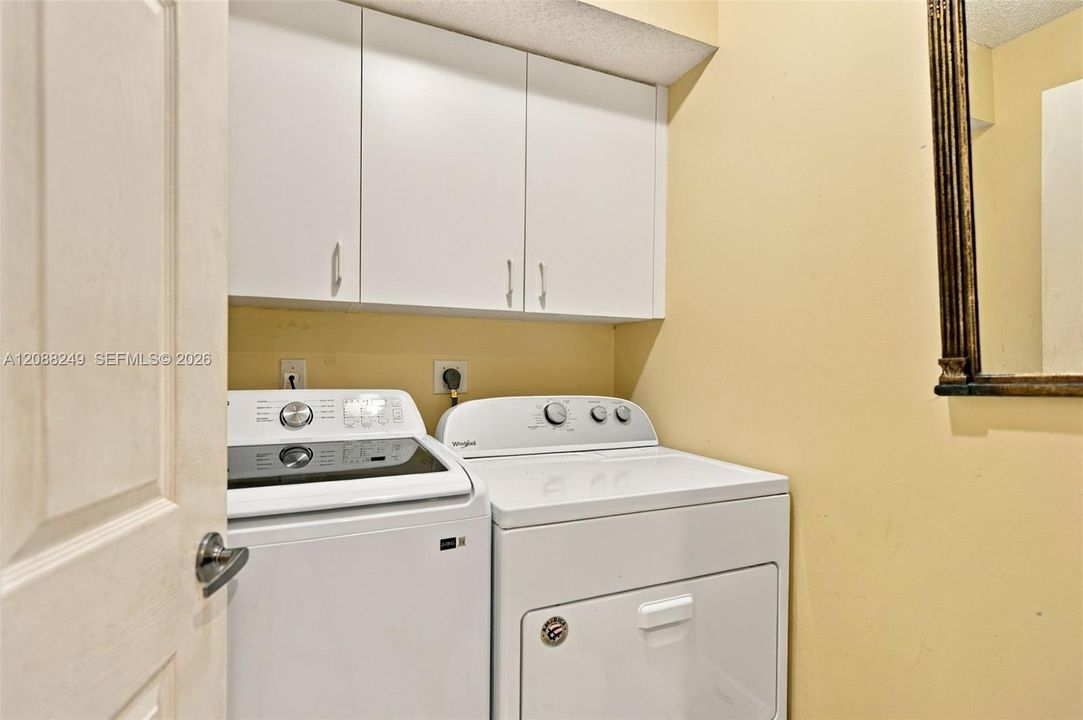For Sale: $249,900 (2 beds, 2 baths, 1500 Square Feet)
