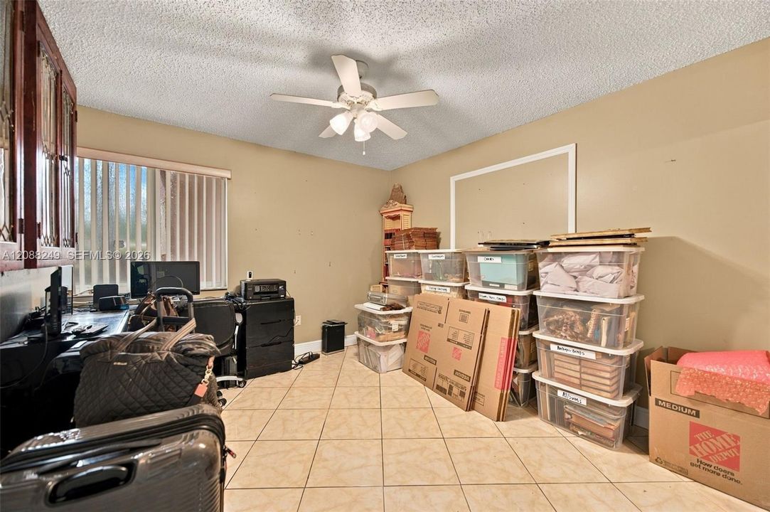 For Sale: $249,900 (2 beds, 2 baths, 1500 Square Feet)
