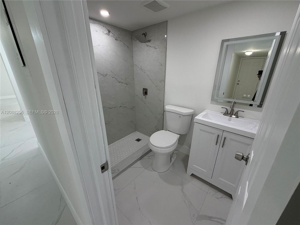 For Rent: $2,600 (3 beds, 2 baths, 1283 Square Feet)
