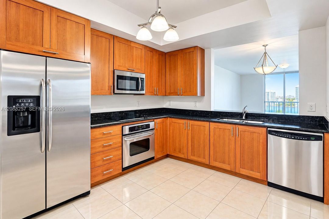 For Rent: $4,000 (3 beds, 3 baths, 1650 Square Feet)
