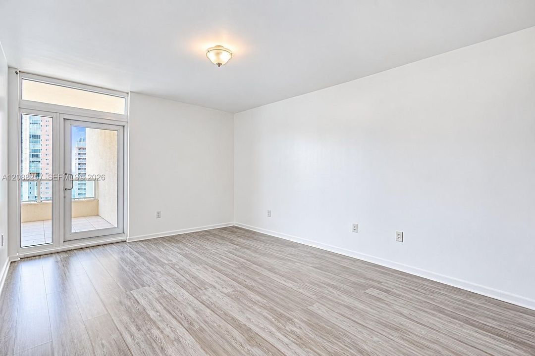 For Rent: $4,000 (3 beds, 3 baths, 1650 Square Feet)