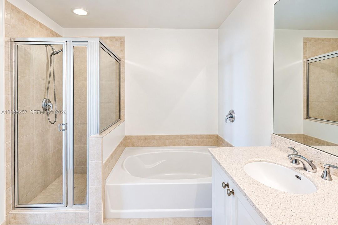 For Rent: $4,000 (3 beds, 3 baths, 1650 Square Feet)
