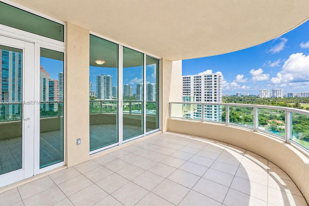 For Rent: $4,000 (3 beds, 3 baths, 1650 Square Feet)