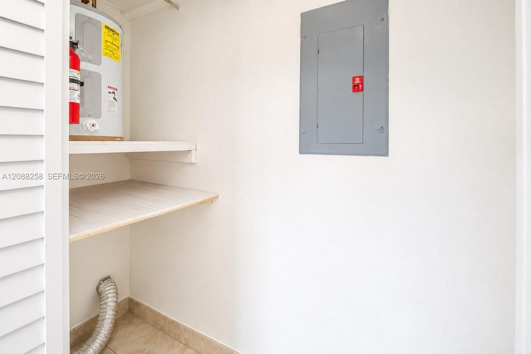 For Rent: $4,000 (3 beds, 2 baths, 1516 Square Feet)