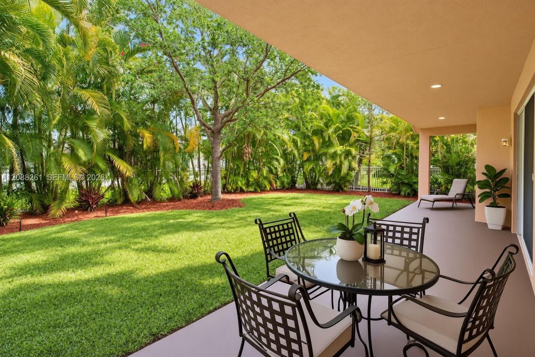 For Rent: $3,400 (4 beds, 2 baths, 1749 Square Feet)
