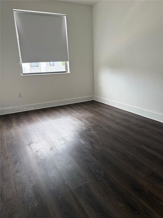 Active With Contract: $3,650 (3 beds, 2 baths, 1678 Square Feet)