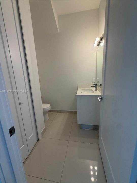 Active With Contract: $3,650 (3 beds, 2 baths, 1678 Square Feet)
