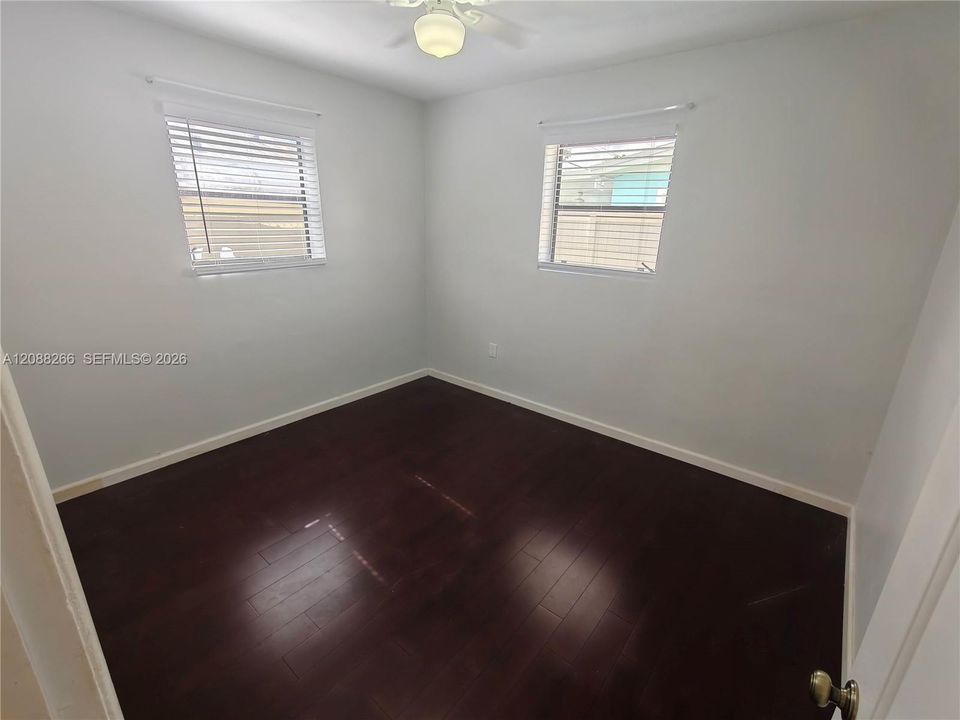En Renta: $3,000 (4 camas, 2 baños, 1512 Pies cuadrados)
