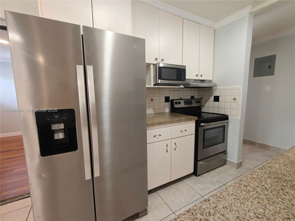 En Renta: $3,000 (4 camas, 2 baños, 1512 Pies cuadrados)