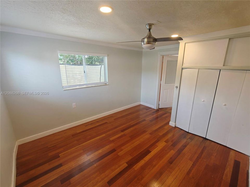 En Renta: $3,000 (4 camas, 2 baños, 1512 Pies cuadrados)