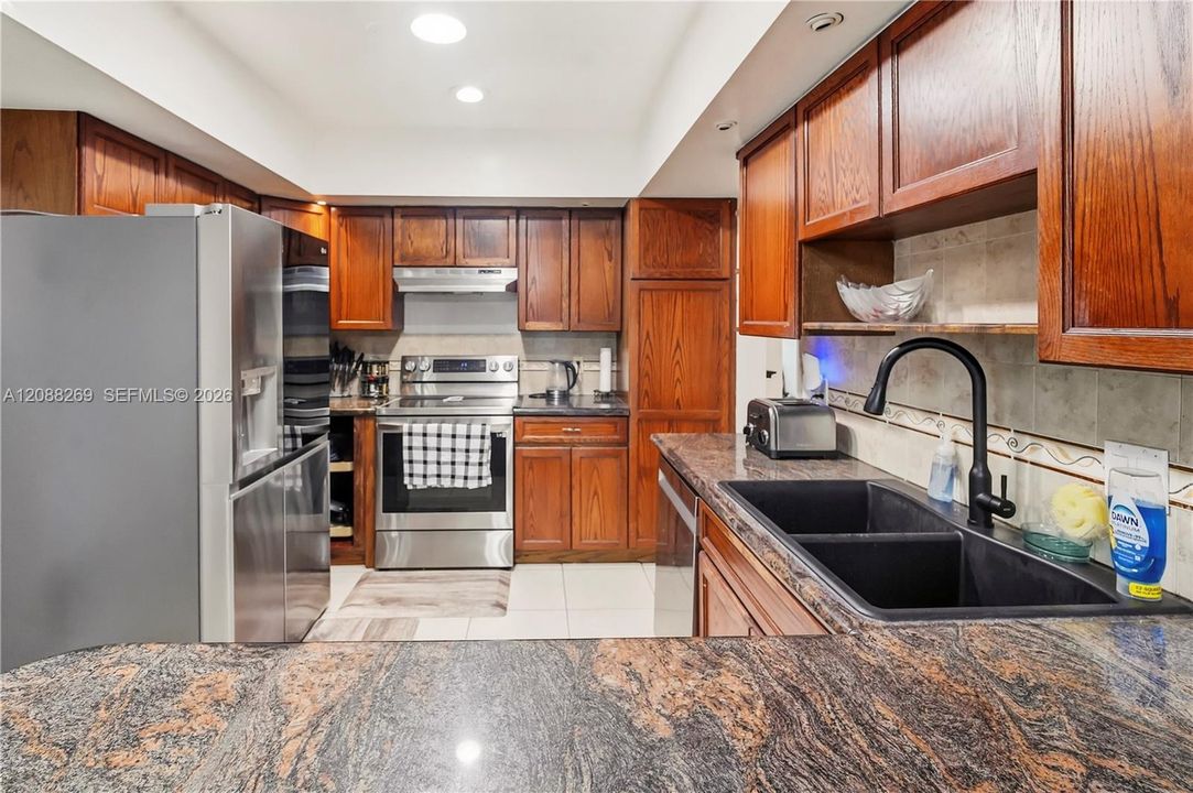 For Sale: $729,999 (4 beds, 2 baths, 2033 Square Feet)