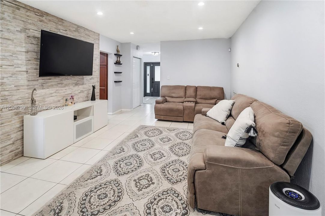 For Sale: $729,999 (4 beds, 2 baths, 2033 Square Feet)