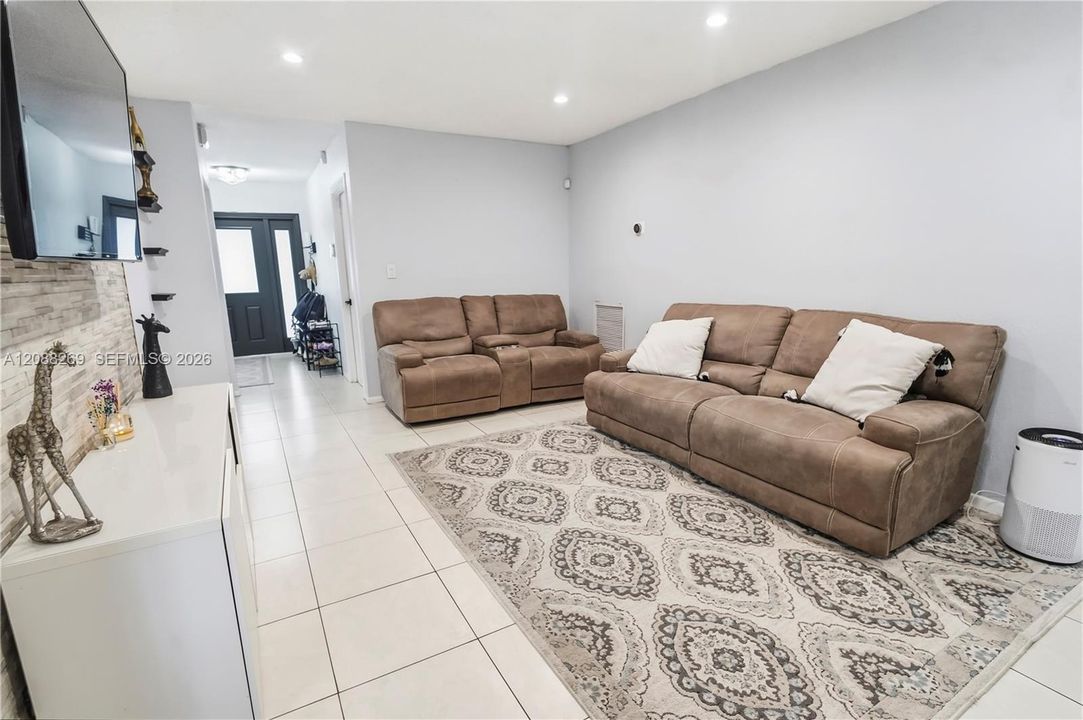 For Sale: $729,999 (4 beds, 2 baths, 2033 Square Feet)