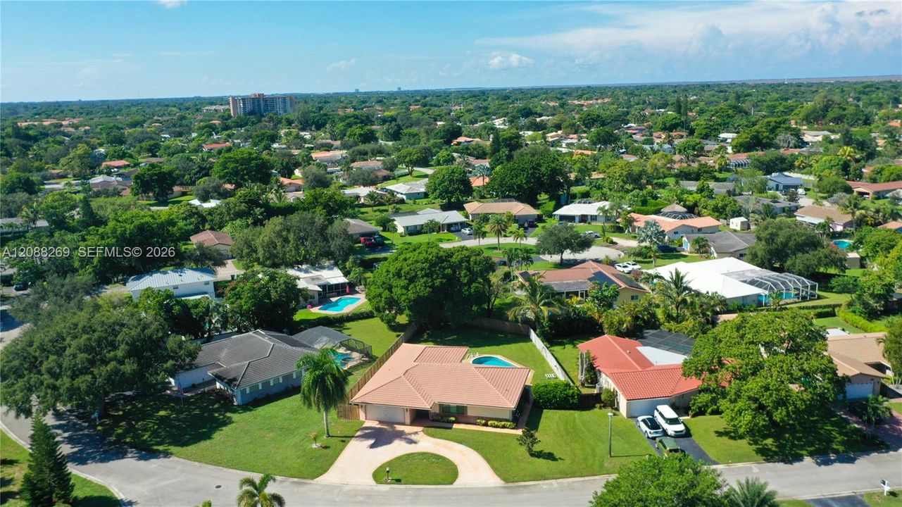 For Sale: $729,999 (4 beds, 2 baths, 2033 Square Feet)