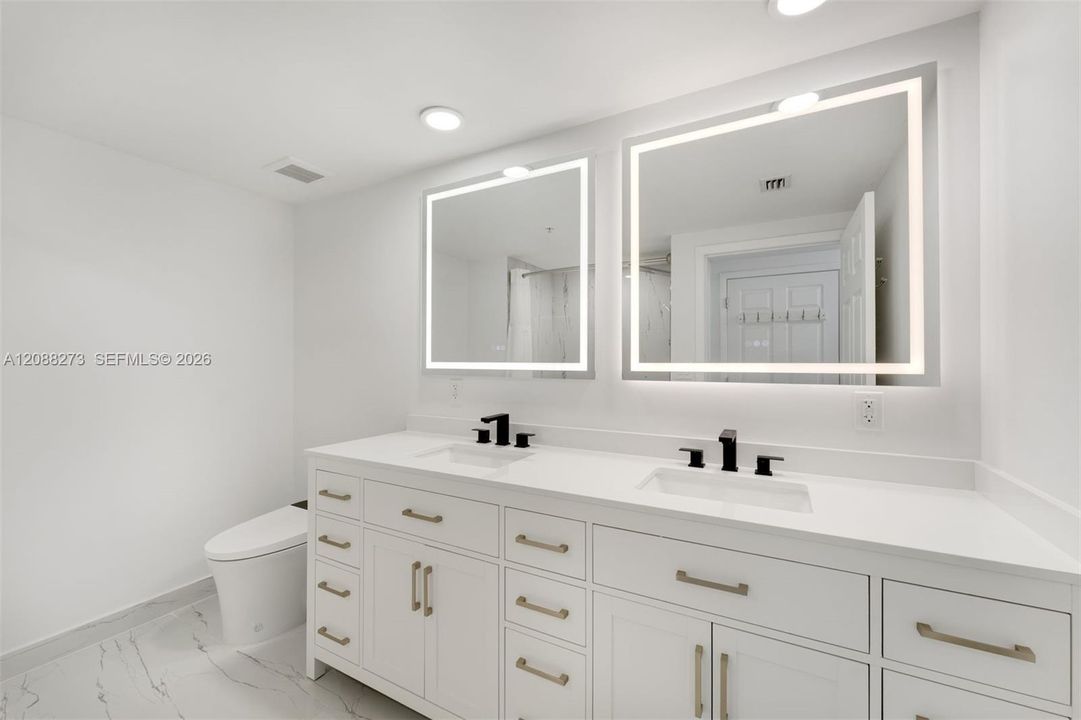 En Venta: $499,999 (2 camas, 1 baños, 977 Pies cuadrados)