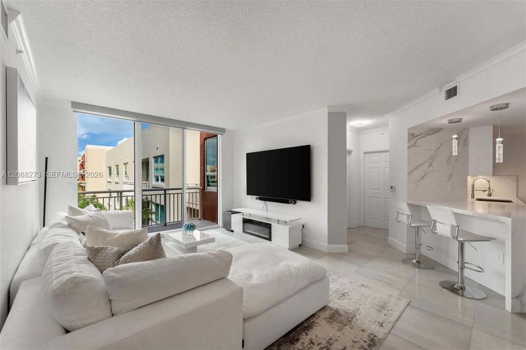 En Venta: $499,999 (2 camas, 1 baños, 977 Pies cuadrados)
