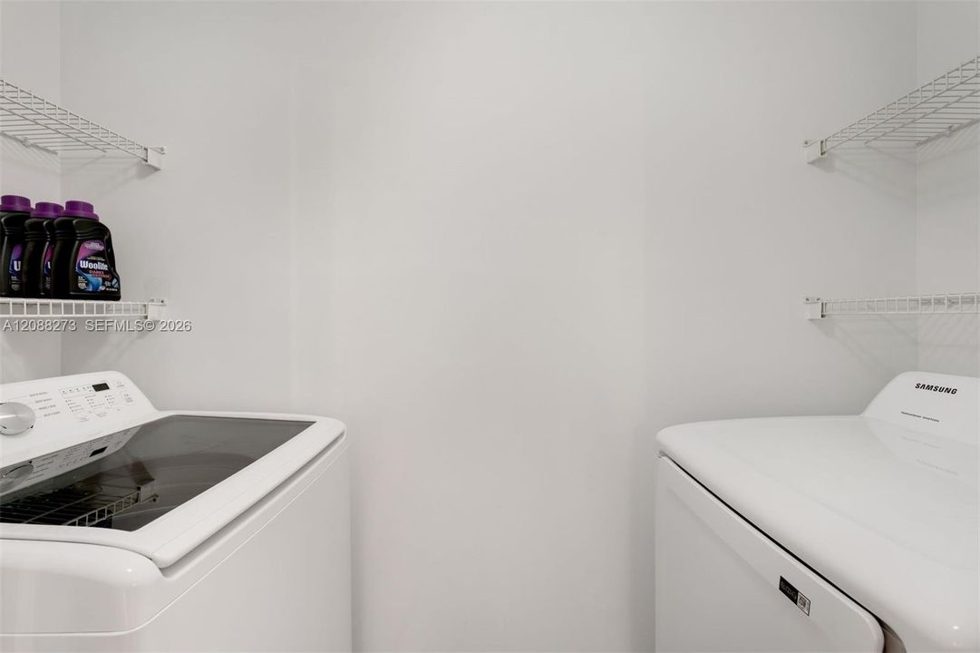 En Venta: $499,999 (2 camas, 1 baños, 977 Pies cuadrados)