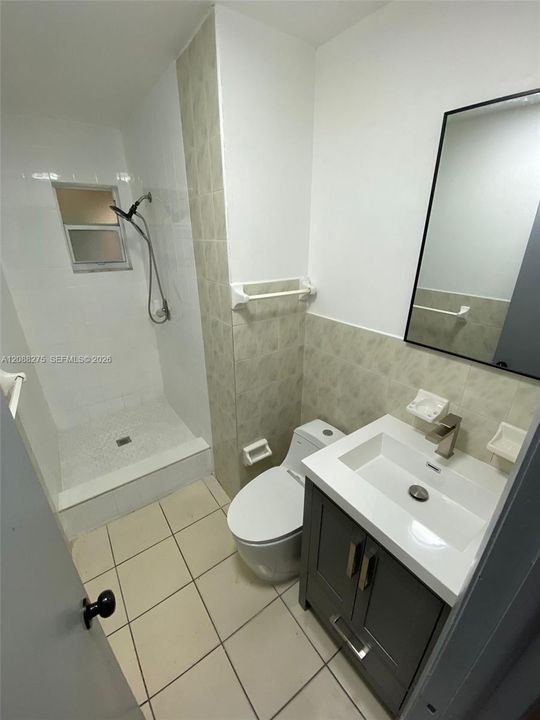 For Rent: $3,195 (3 beds, 2 baths, 1475 Square Feet)