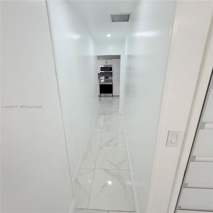 В аренду: $3,200 (3 спален, 2 ванн, 1732 Квадратных фут)