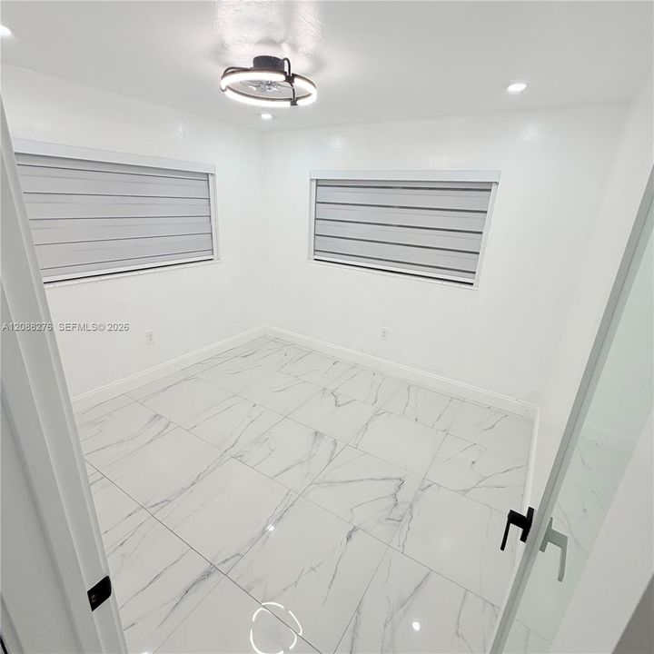 В аренду: $3,200 (3 спален, 2 ванн, 1732 Квадратных фут)