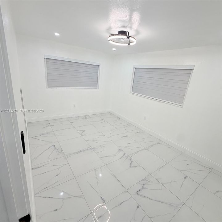 В аренду: $3,200 (3 спален, 2 ванн, 1732 Квадратных фут)