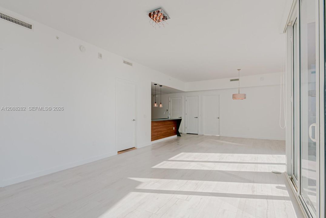 En Renta: $4,600 (2 camas, 2 baños, 1226 Pies cuadrados)