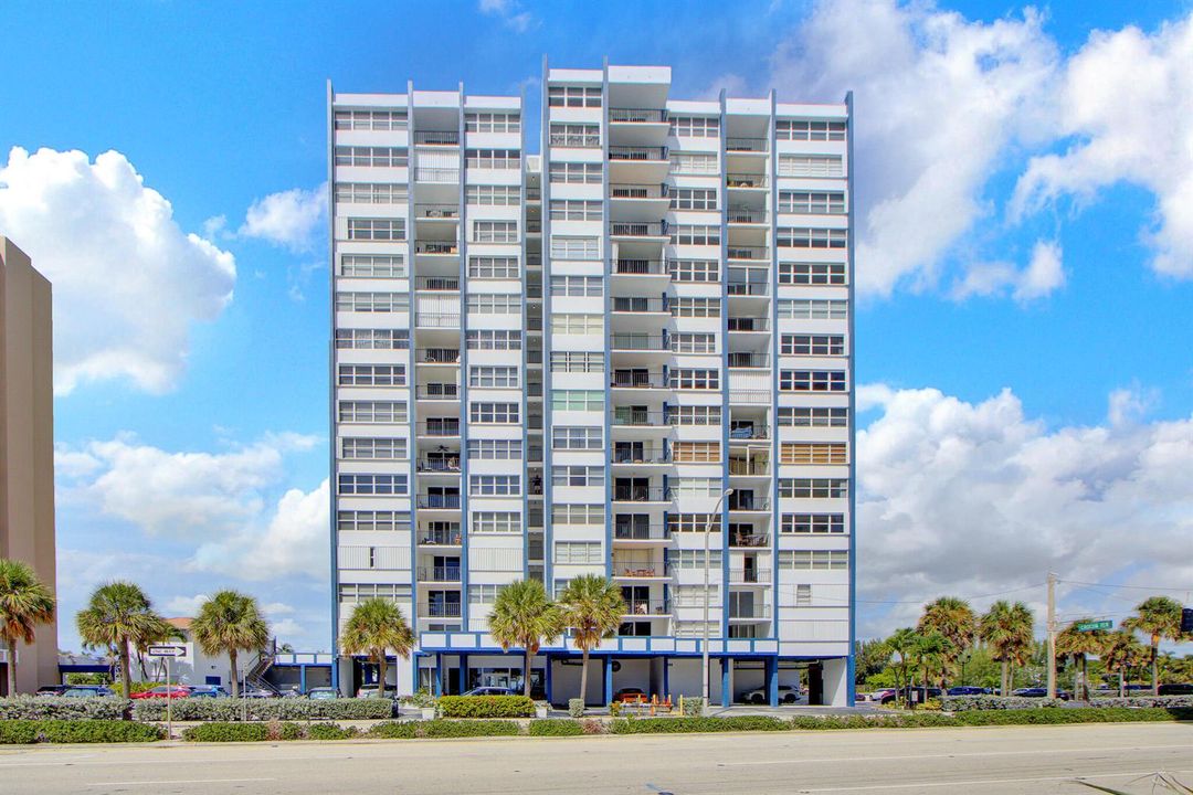 1400-S-Ocean-Dr_11_MLS