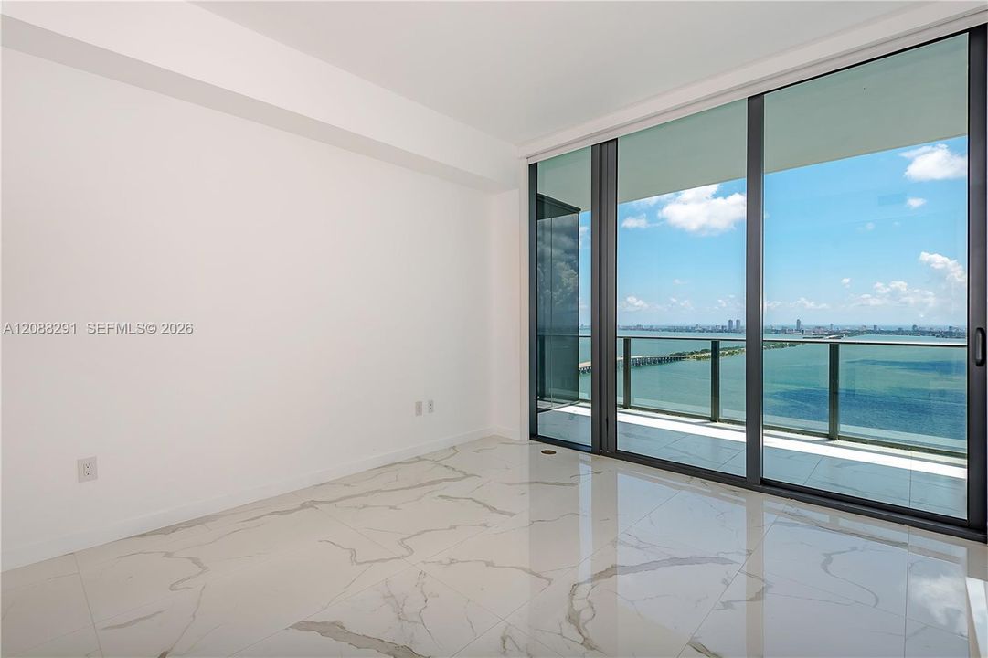 En Venta: $1,895,000 (4 camas, 4 baños, 1871 Pies cuadrados)