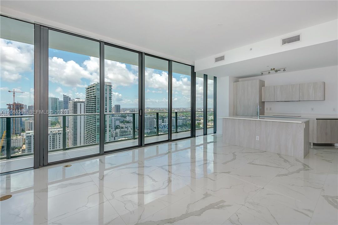 En Venta: $1,895,000 (4 camas, 4 baños, 1871 Pies cuadrados)